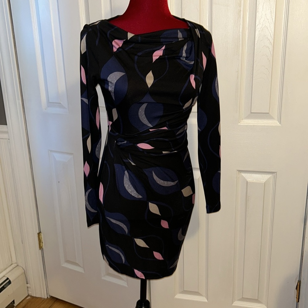 Diane Von Furstenburg 100% Silk Geometric Mod Print Women's Sz 6 Faux Wr…